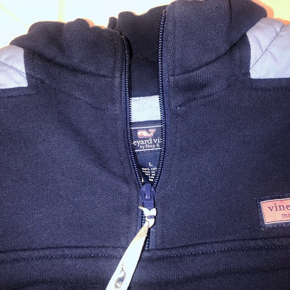 Men’s Vineyard Vines 1/4 Zip - Picture 2 of 5